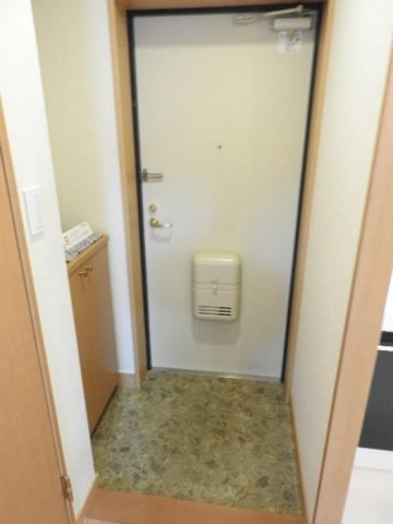 玄関　収納もある玄関です