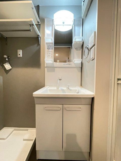 洗面設備　※別号室の写真です。現況優先となります。