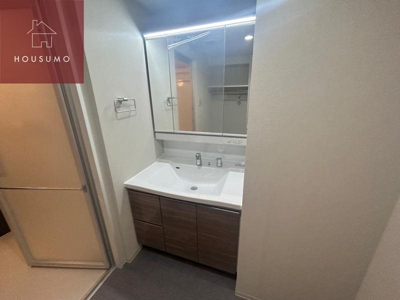 洗面設備　同施工会社・同型モデルの室内です。（参考写真・イメージ写真）