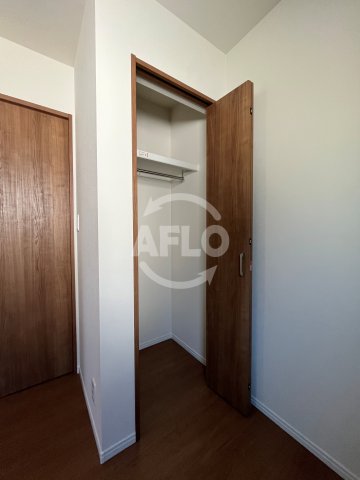 収納　フォルモント住之江　クローゼット