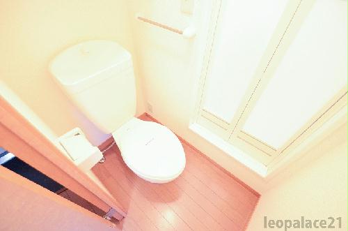 トイレ　設備・使用は号室により異なる為、現況を優先いたします。