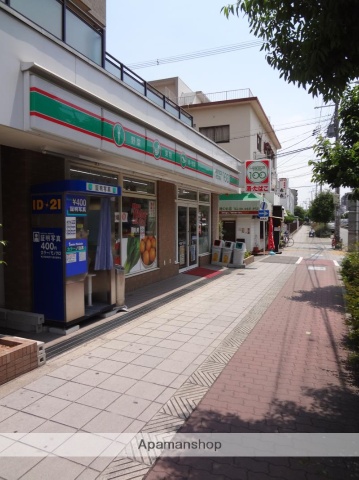 コンビニ　ローソンストア１００（コンビニ）まで75m