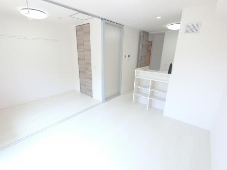 居室・リビング　明るいリビング♪