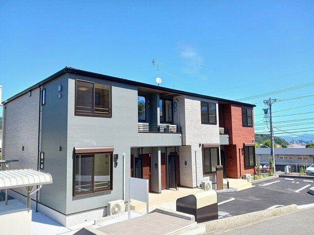 建物外観　落ち着いた雰囲気の外観です