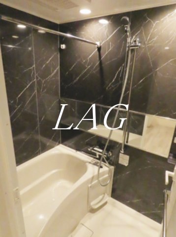 バス・シャワールーム　お風呂です。