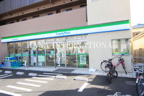 コンビニ　ファミリーマート 千住河原町墨堤通り店（コンビニ）まで649m
