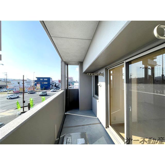 バルコニー　バルコニー