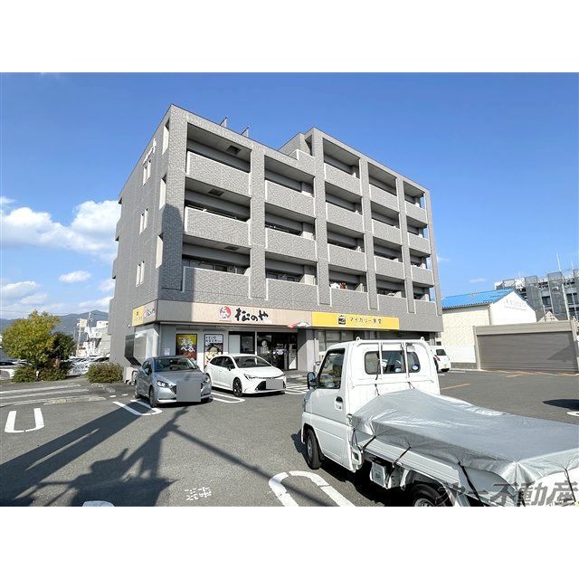 エントランス　建物外観