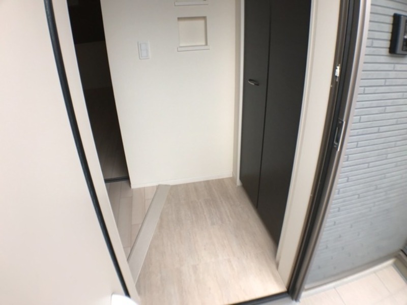 玄関　図面と現状に相違がある場合には現状を優先