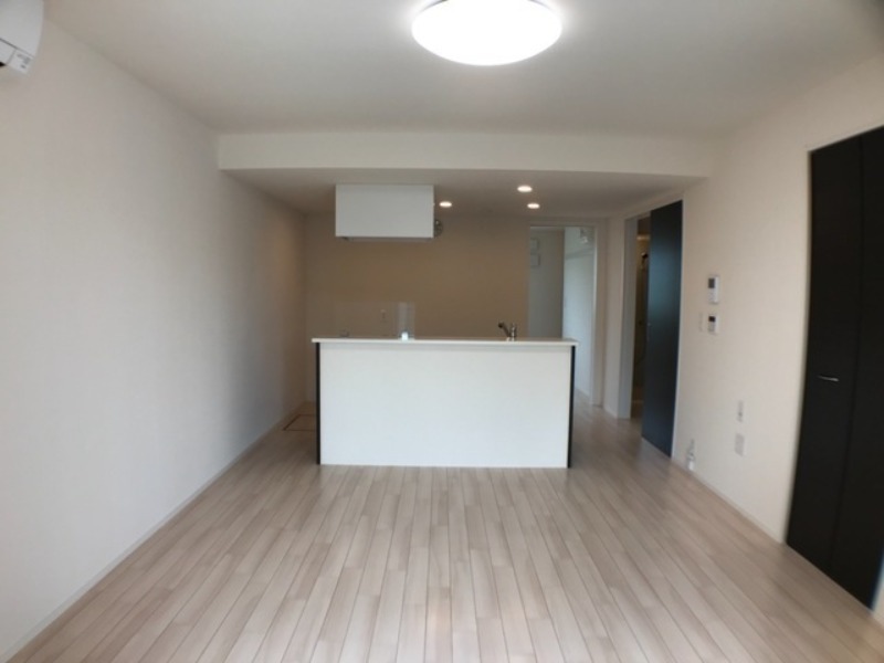 居室・リビング　図面と現状に相違がある場合には現状を優先