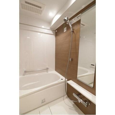 バス・シャワールーム　清潔感のあるバス♪