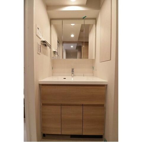 洗面設備　人気の独立洗面台♪