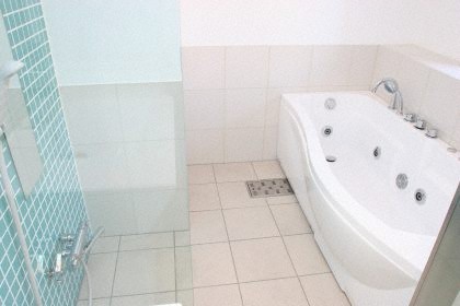 バス・シャワールーム　広々とした浴室♪