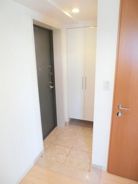 玄関　玄関ホール