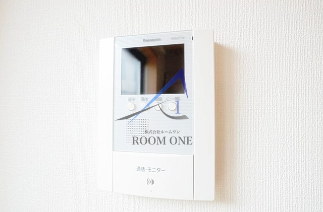 セキュリティ　モニター付きインターホンです。