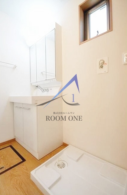 洗面設備　独立洗面台です。