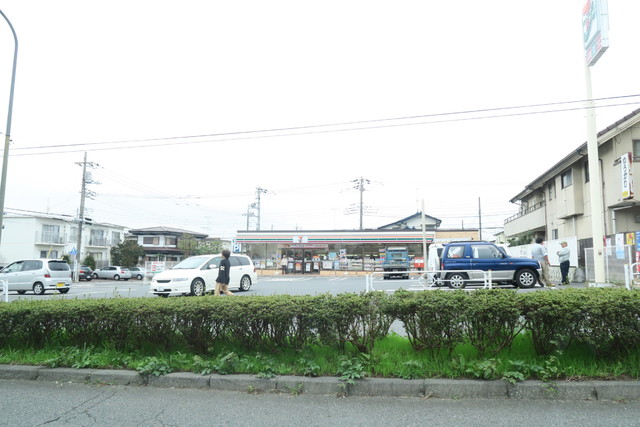 コンビニ　セブン－イレブン　八王子めじろ台駅南店（コンビニ）まで550m