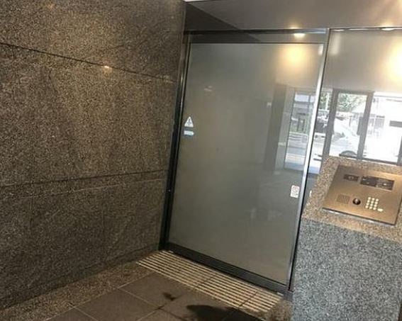 エントランス　★安心のオートロック完備★