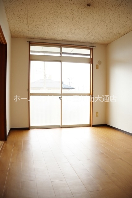 居室・リビング　同型別部屋写真