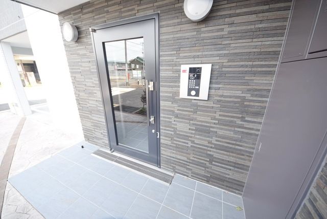 エントランス　★お問い合わせはタウンハウジングまで★