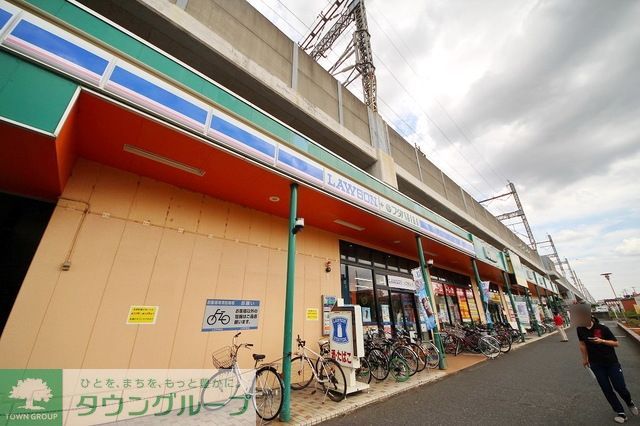コンビニ　ローソンフタバ図書GIGA与野本町店（コンビニ）まで893m