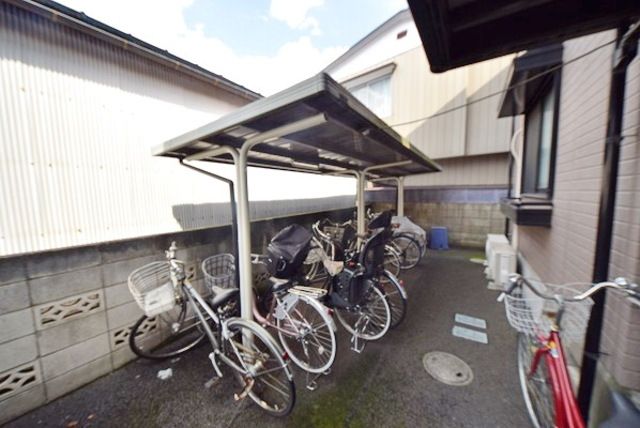 その他共有部分　駐輪場あります