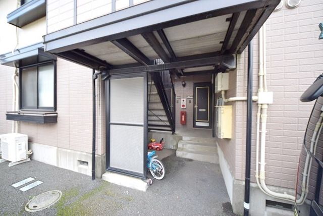 エントランス　建物入り口