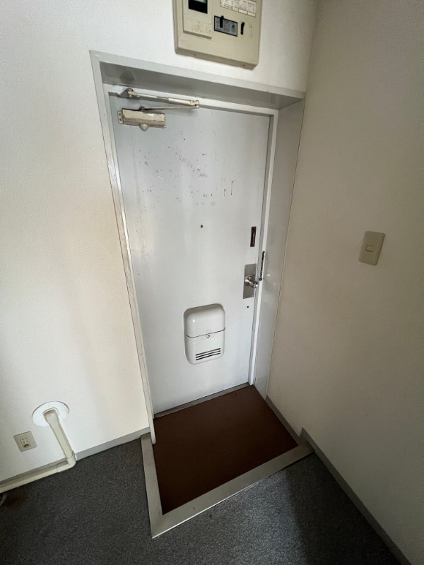 玄関　※他部屋参考写真