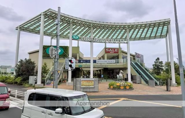 ショッピングセンター　レイクタウンアウトレット（ショッピングセンター）まで1145m