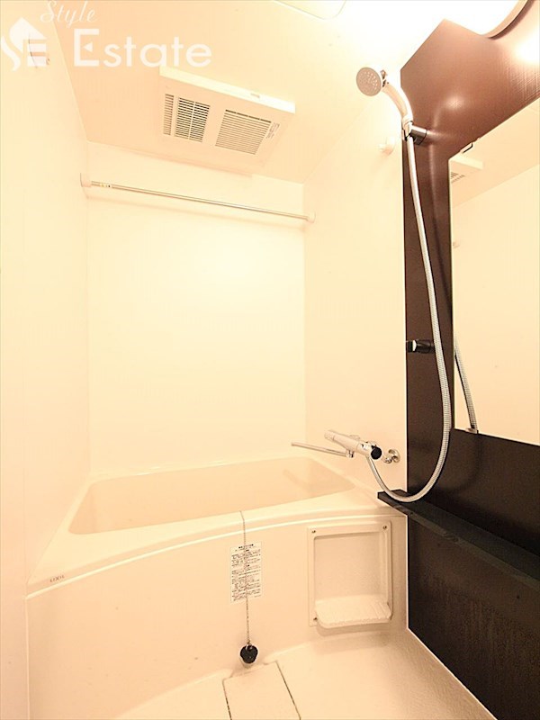 バス・シャワールーム　バスルーム