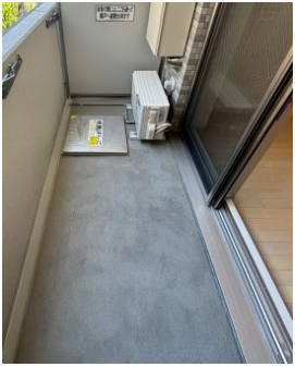 バルコニー　暖かな日差しのふりそそぐバルコニー