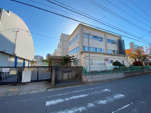小学校　松戸市立中部小学校（小学校）まで434m