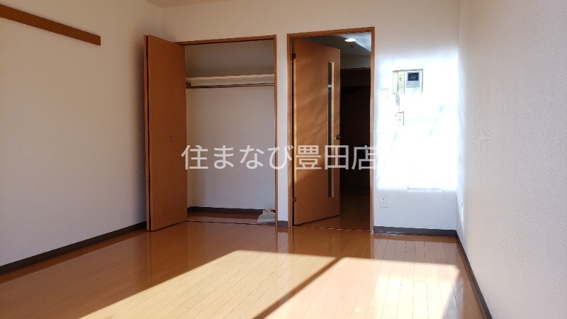 居室・リビング　別部屋写真