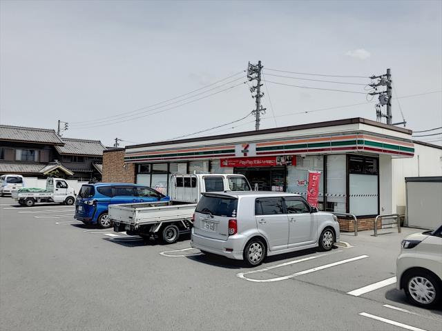 コンビニ　セブン－イレブン東浦石浜駅西店（コンビニ）まで731m