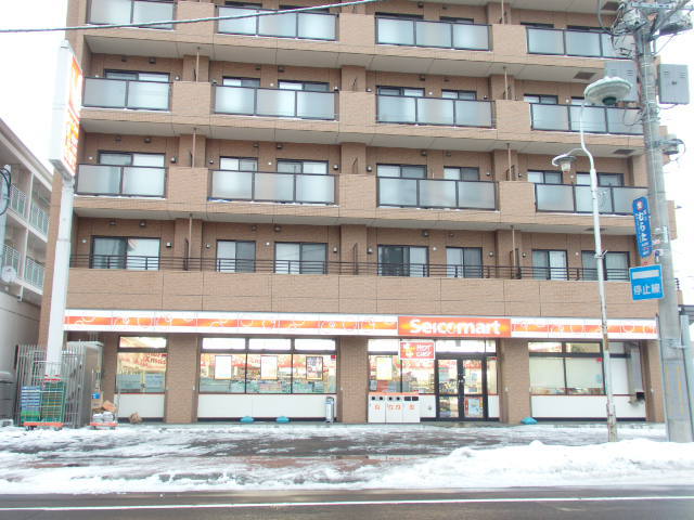 コンビニ　セイコーマート（コンビニ）まで169m