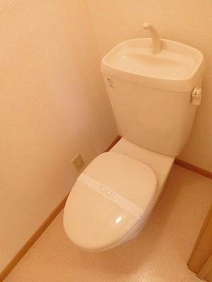 トイレ　水洗トイレです。
