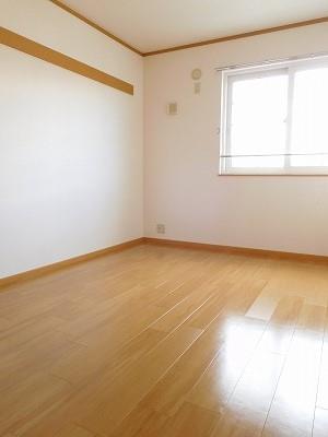 その他部屋・スペース　収納付きの6帖の洋室です。