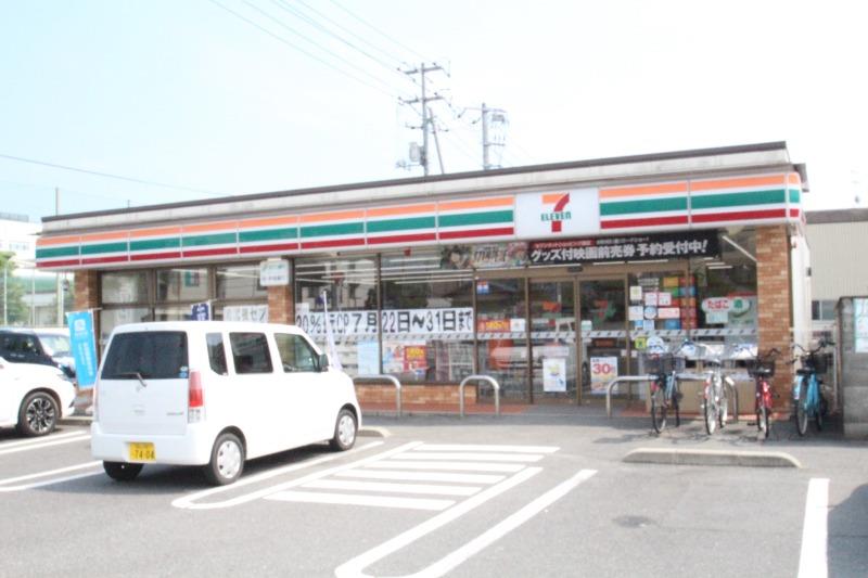 コンビニ　セブン-イレブン 岡山西大寺駅前店（コンビニ）まで386m