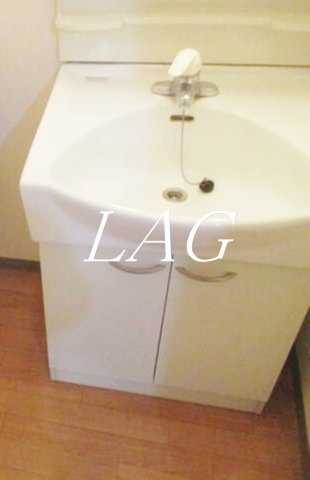 洗面設備　洗面台です。