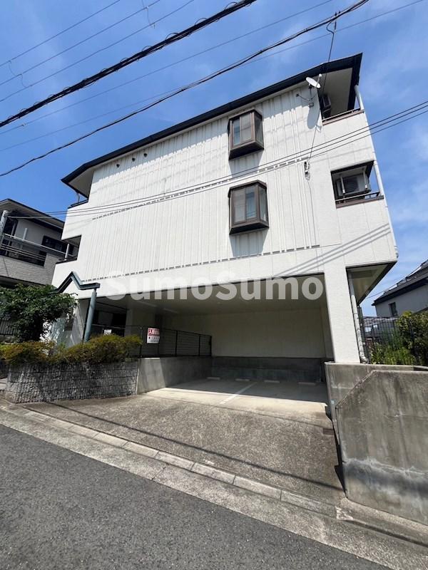 建物外観　外観は落ち着いています