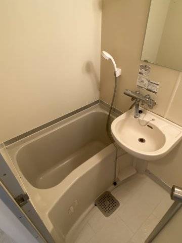 バス・シャワールーム　※概略資料につき現況を優先します