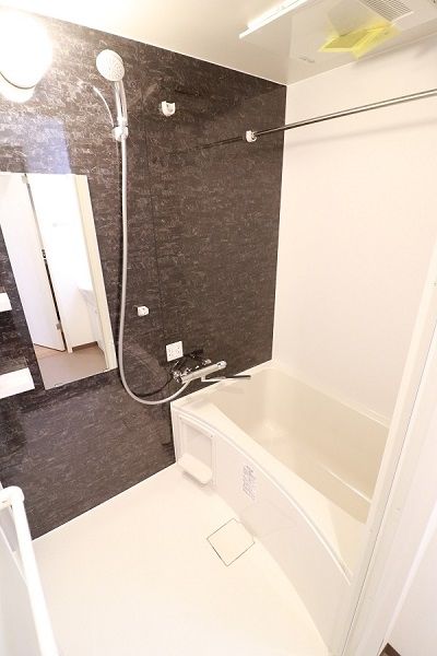 バス・シャワールーム　※代表タイプの写真のため実物と異なる場合がございます