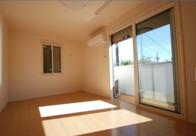 居室・リビング　反対からの眺め