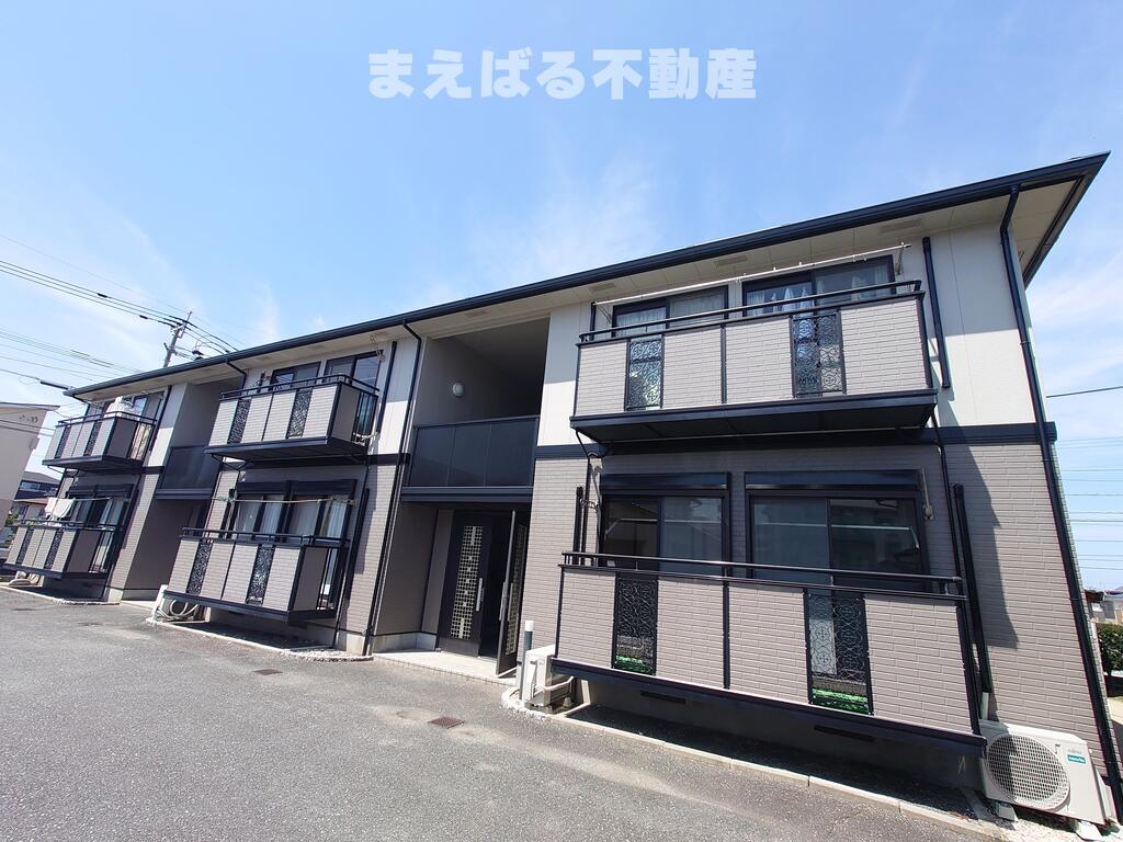 建物外観　買い物・通勤便利な立地です