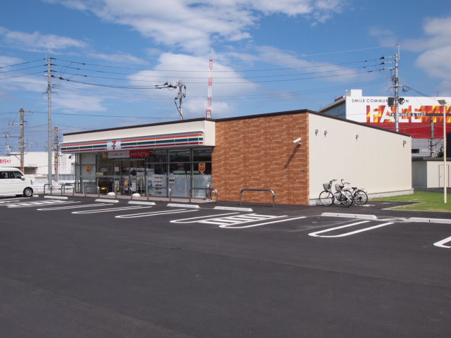 コンビニ　セブンイレブン糸島伊都の杜店（コンビニ）まで220m