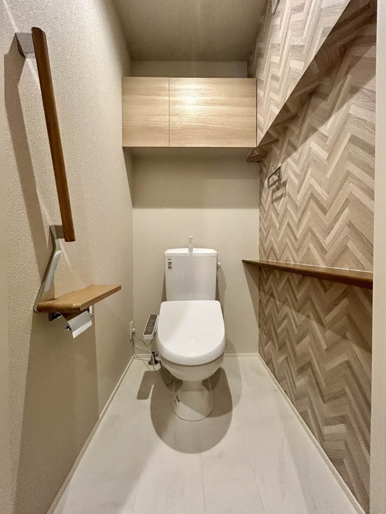 トイレ　トイレ