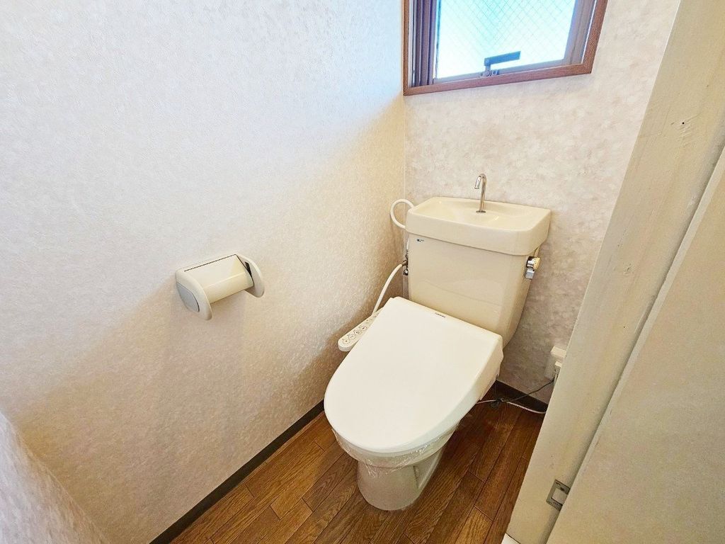 トイレ　トイレ