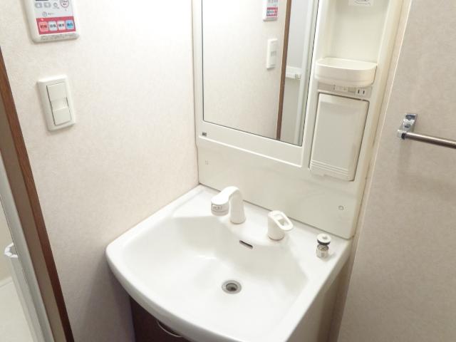 洗面設備　洗髪洗面化粧台