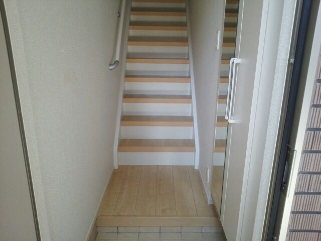 玄関　★お問い合わせはタウンハウジングまで★