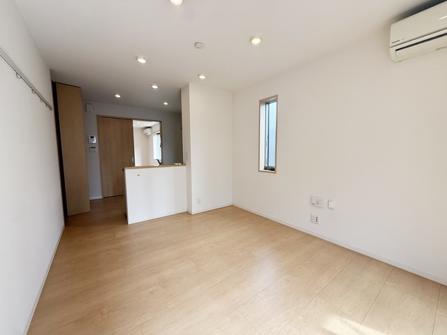 居室・リビング　～おしゃれなリビング～別号室参考写真